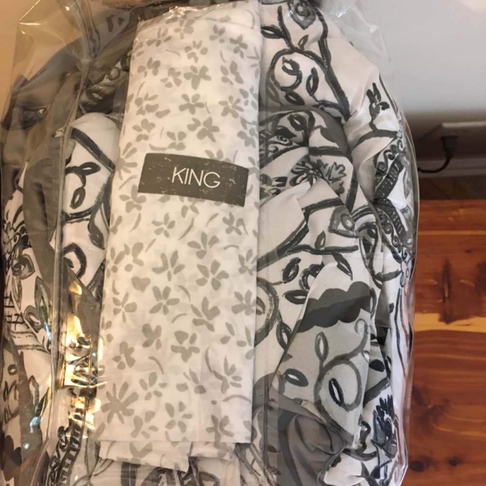 King comforter set - Picture 8 of 12